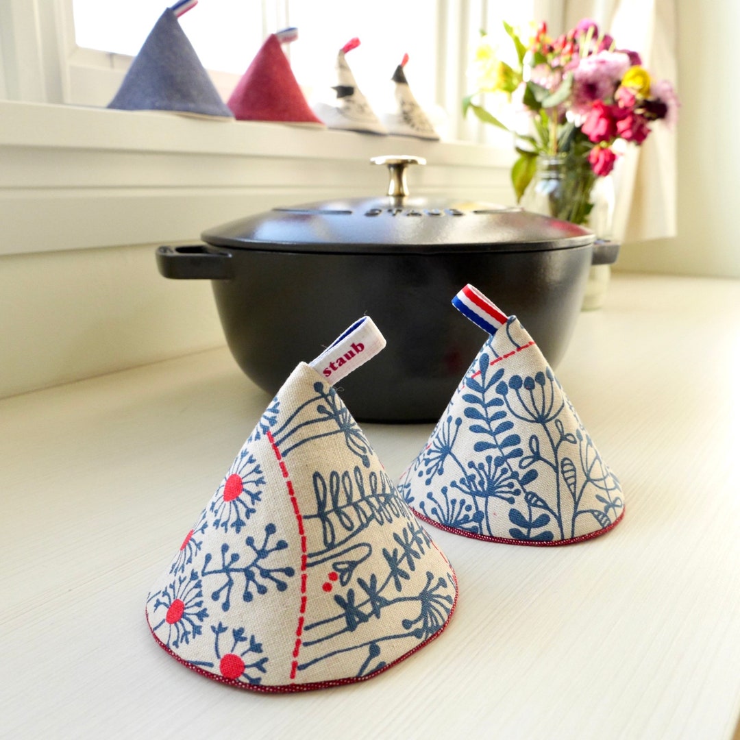 Set of 2 Pot Holders Cast Iron Lid Holder Le Creuset STAUB Etsy