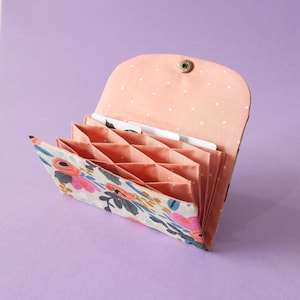 Porte-cartes accordéon – Tissu Rifle Paper Co | Portefeuille à fleurs pour femme, Porte-cartes fin en toile, Portefeuille ergonomique | Cadeau pour grand-mère