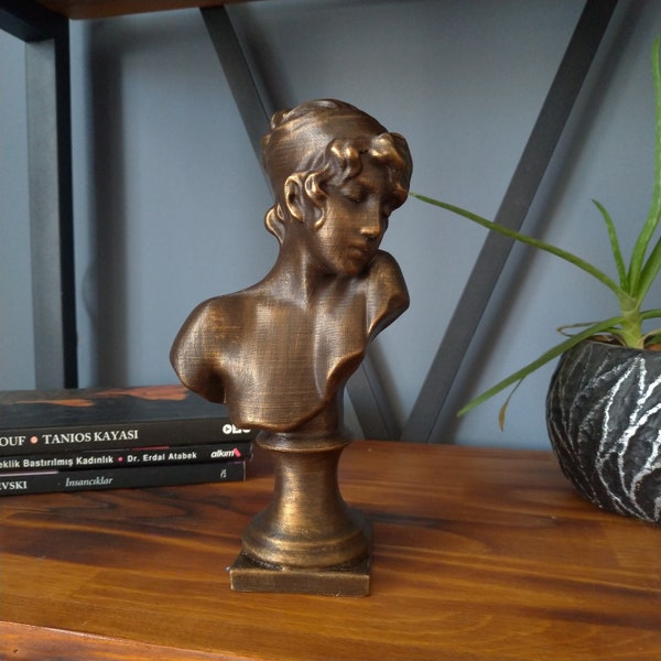 Sappho Bust Statue | Sappho’s Sculpture | Sappho Tabletop Desktop Decoration |  Modern Decorative Art Statue for Office or Home Decoration