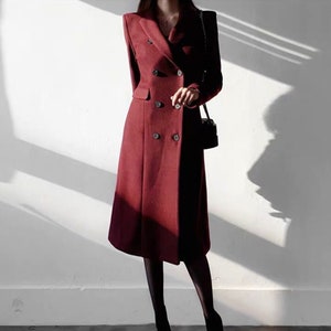 Thin wool store coat womens
