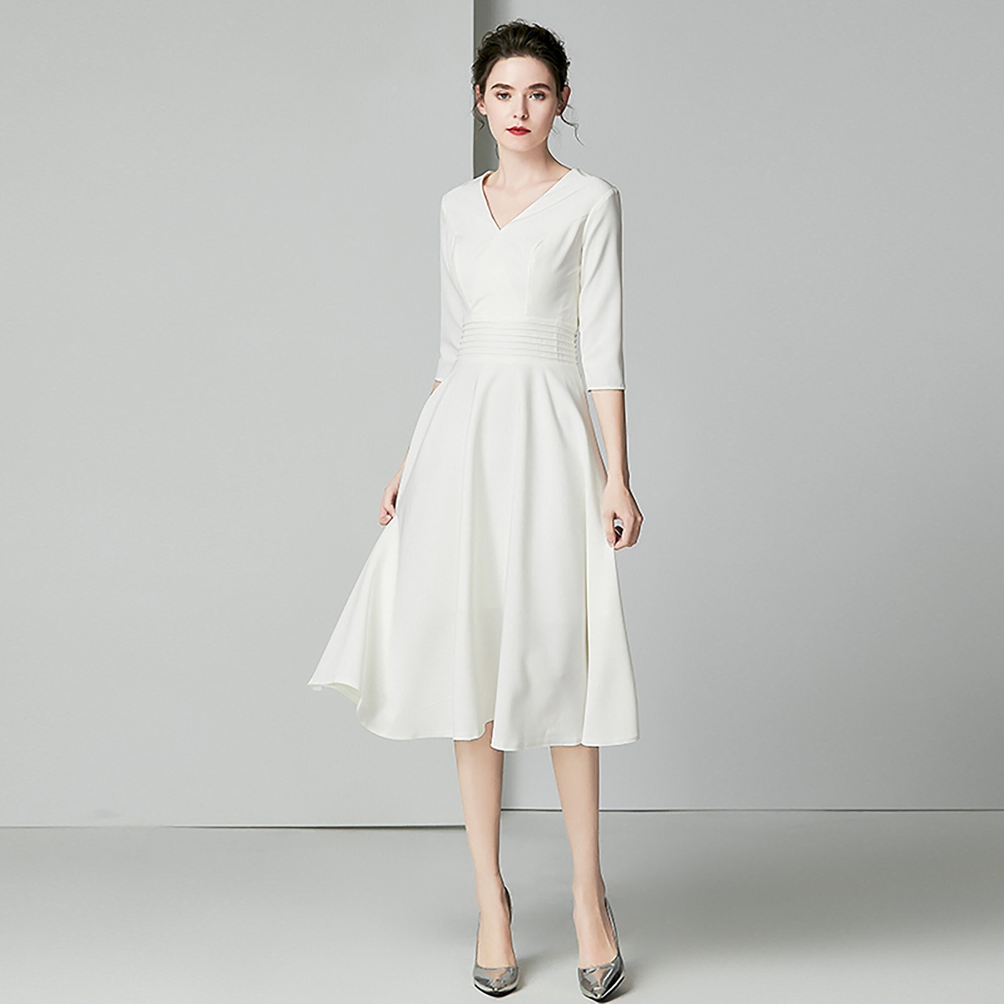 Midi White Dressv Neck 3/4 Sleeve Midi 