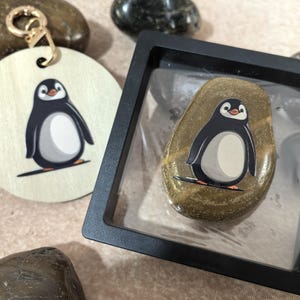 Regalo de arte de guijarros de pingüino: recuerdo de roca de arte natural con adorno colgante, tarjeta de felicitación: regalo único de amistad, te quiero, regalo de cumpleaños