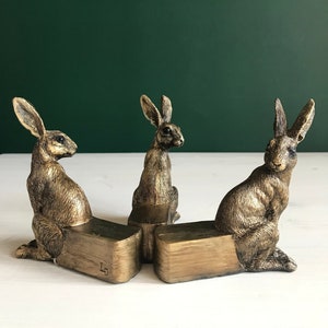 Decorative Hare Pot Feet/Stand. Set of 3 Aged Effect Hare Plant Pot Risers. Indoor/Outdoor image 1