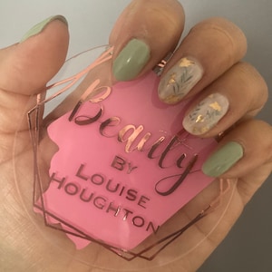 Naam/logo acrylschijf, nailfie, acrylschijf, nailart-rekwisiet, nail tech-cadeau, nageltechnologie, bewegwijzering beautybedrijf, logo-fotorekwisiet