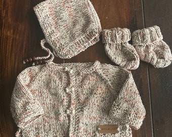 Ensemble de vêtements 3 pièces tricotés à la main pour votre bébé prématuré renaître ou en silicone