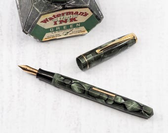 Vintage Boots “Chatsworth” fountain pen, 14k gold nib, restored