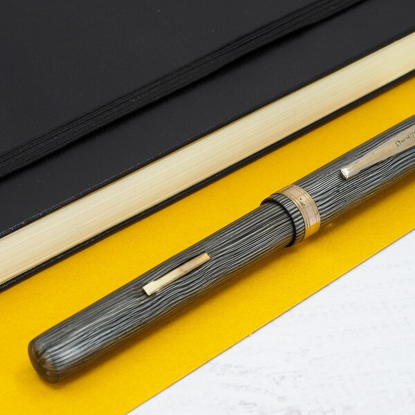 Vintage Majestic fountain pen