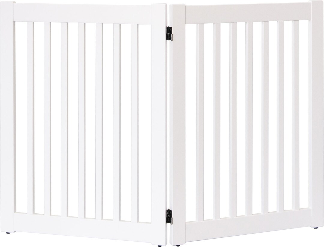Wooden Dog Enclosure For Duel Gate photo