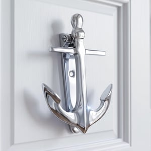 Heurtoir de porte chromé en forme d'ancre, heurtoir de porte nautique avec plaque de fixation, quincaillerie de porte marine et côtière, poignée de porte décorative en forme d'ancre