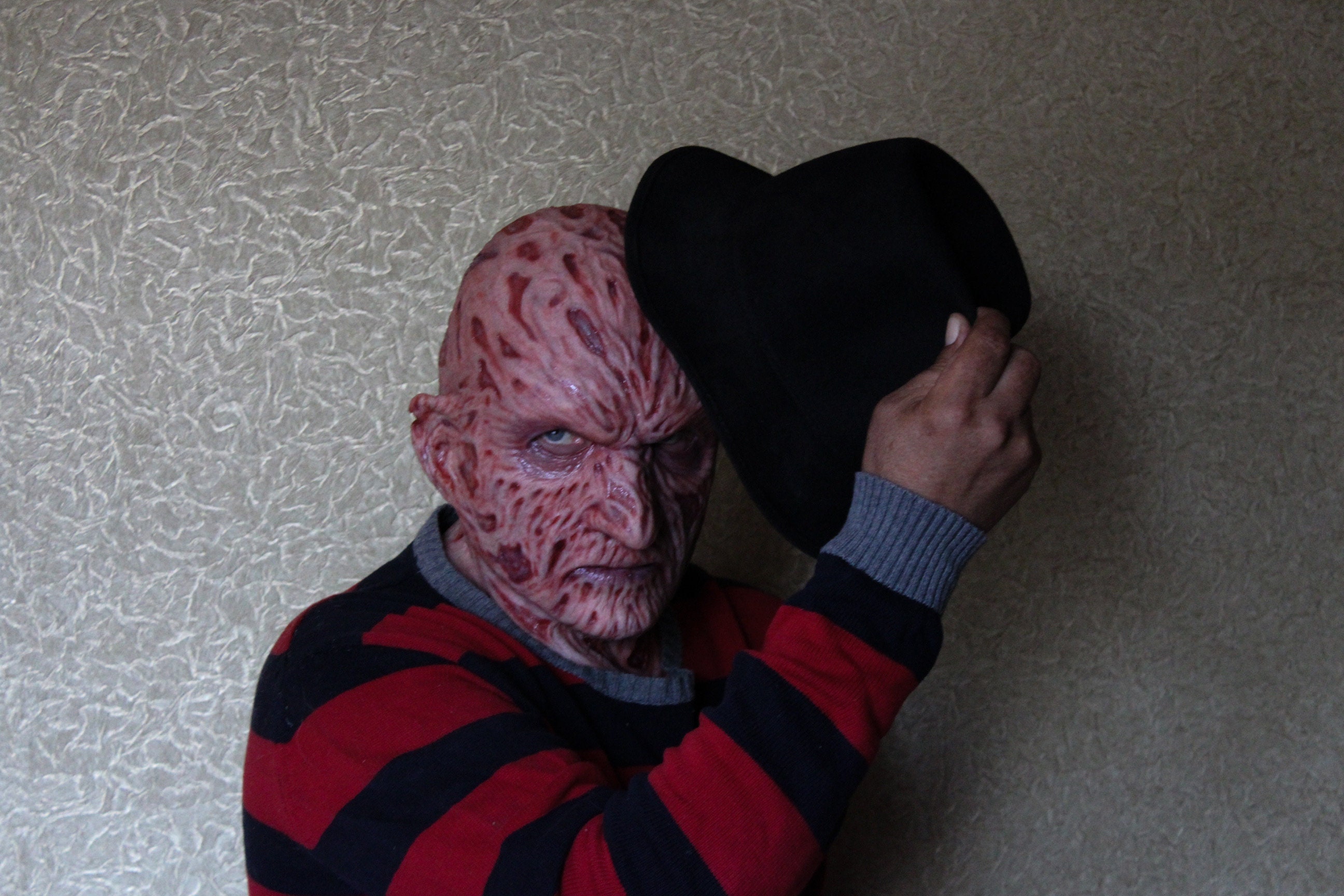 フレディ・クルーガーのシリコン製リアルマスク。映画