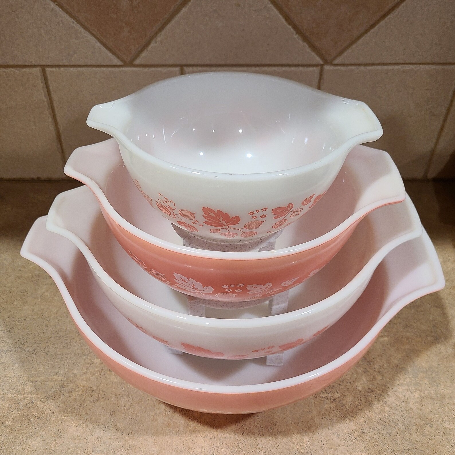 Pyrex displays stands /lifts for Cinderella and mixing bowls Etsy