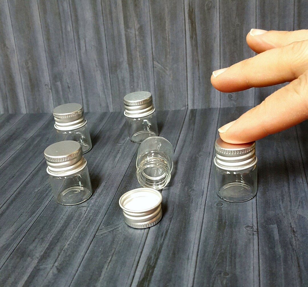 Mini Mason Jars Tiny Glass Jars With Screw Caps, Small 5ml Glass Jars