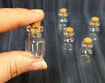 small glass bottles tiny glass containers with cork, mini mason jars with corks,  small glass jars mini glass bottles with cork - INCLUDES 5
