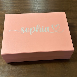 10&quot;x7&quot; Custom Gift Box With Magnetic Closure, Personalized Large Gift Box, Wedding Gift Box, Bridesmaid Gift Box, Christmas Gift Box