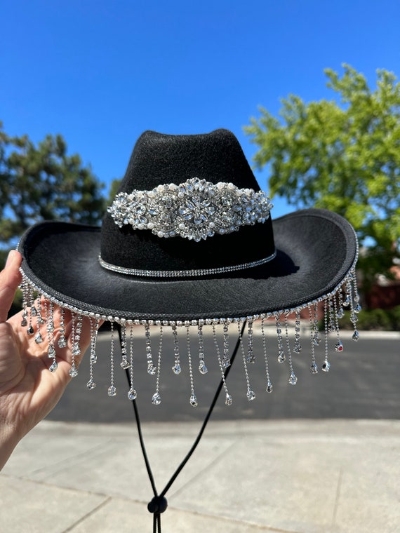 White Glitter Cowboy Hat with rhinestone trim White Glitter Cowboy Hat with rhinestone trim