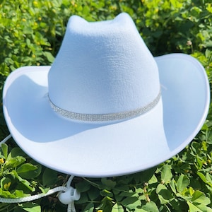 Cowboy Hat with Rhinestone band,Bachelorette Bride Hat, Cowboy ,Cowgirl hat,Concert outfit ,Western Party, Nashville ,ERAS
