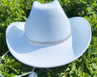 Cowboy Hat with Rhinestone band,Bachelorette Bride Hat, Cowboy ,Cowgirl hat,Concert outfit ,Western Party, Nashville ,ERAS