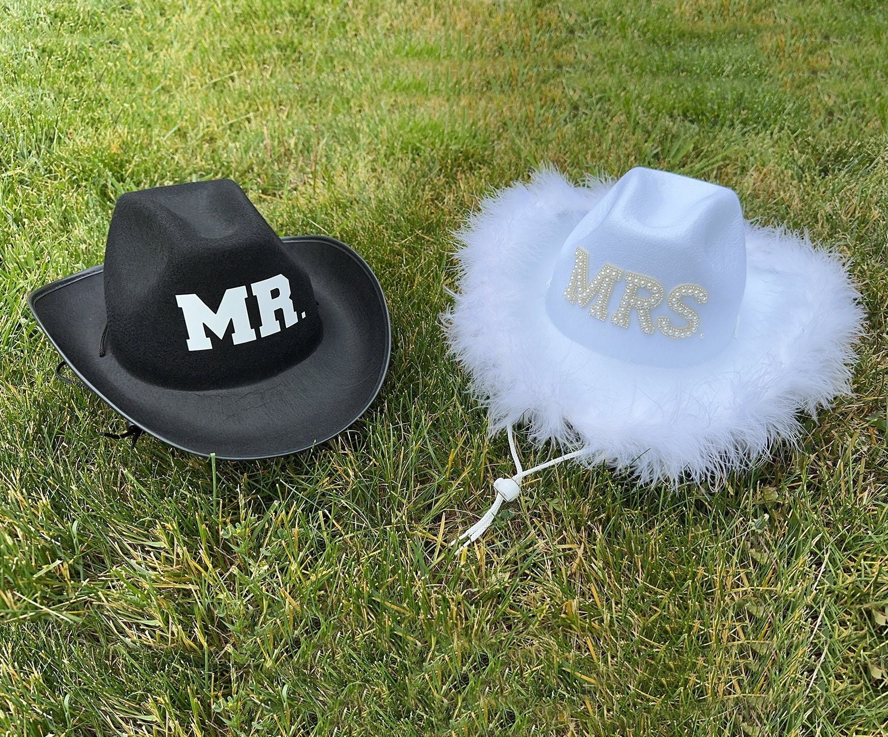 9861 6 Pieces Bride And Groom Cowboy Hats With Sunglasses Bandanas Mr Geyoga 6 Pack Bride Cowgirl Hat with Veil Groom Cowboy Hat  main image 2