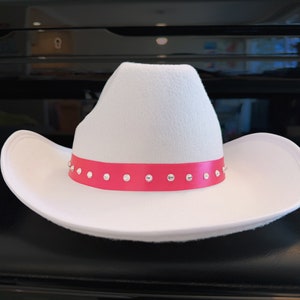 White Cowboy Hat with Rhinestone Pink dot Hat band,Bachelorette Bride Hat,White Rhinestone Cowgirl hat, Halloween Party, Halloween Costume
