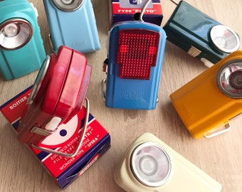 Mini lampe de poche torche électrique rotative légère à 360 degrés avec