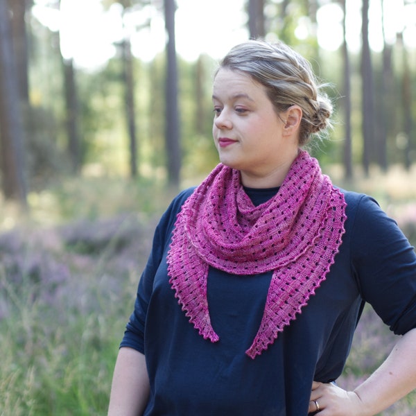 Heddle - Knitting Pattern (Digital format - PDF) - Adjustable one skein easy shawl