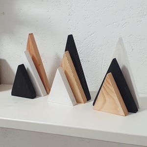 Set of 3 Minimalist Wooden Christmas Trees – Modern Holiday Decor, Scandinavian Winter Decoration, Handmade Xmas Shelf Display