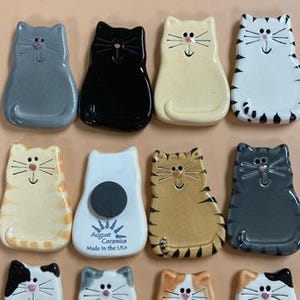 Ceramic cat magnets tabby, Bengal, American shorthair, striped tabby. Cat refrigerator magnets are perfect for any cat mom or cat lover.