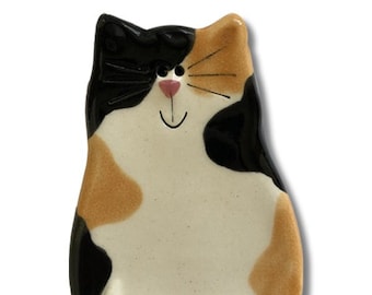 Customized cat magnets for tabby cat lovers. These calico and tabby cat gifts are unique customized cat-gifts for any cat mom or cat lover.