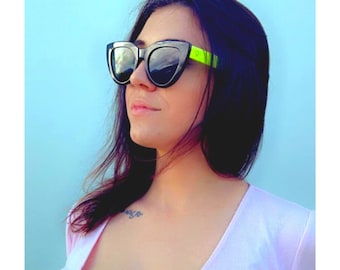 Retro Amarillo Brillante Negro Humo Mujer PuntiagudasCateyes Gafas de Sol BNWT