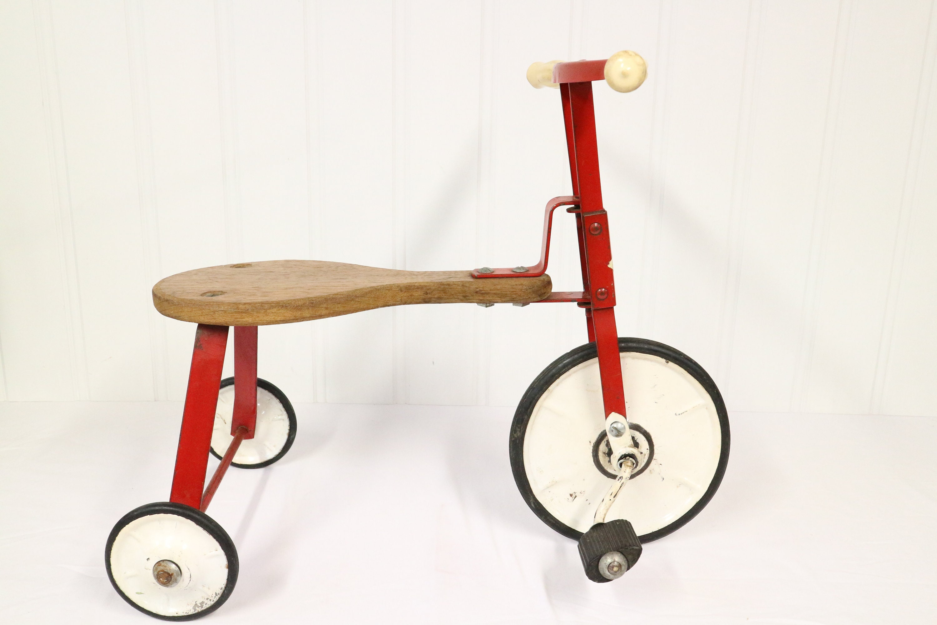 Vintage Red and White Kids Tricycle - Etsy, image size:3000x2000