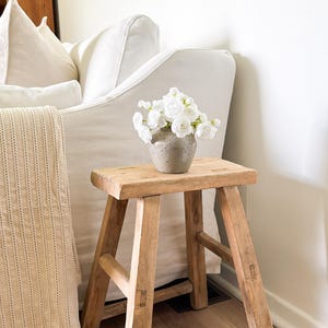 Hocker aus Altholz/Helles Holz