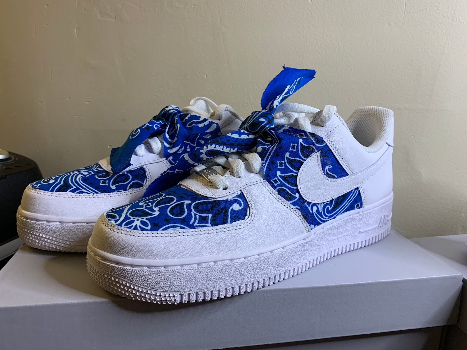 custom blue bandana air force 1