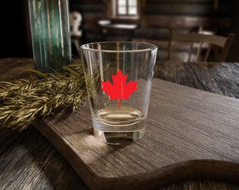 Vaso de chupito canadiense de 1,5 oz con forma de hoja de arce canadiense, apto para lavavajillas, para vino y licores, regalo coleccionable, decoración de bar para el hogar canadiense