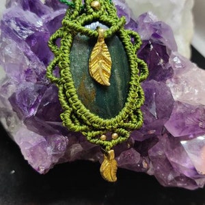 Bloodstone necklace medallion set earrings brass / bloodstone necklace set earrings brass