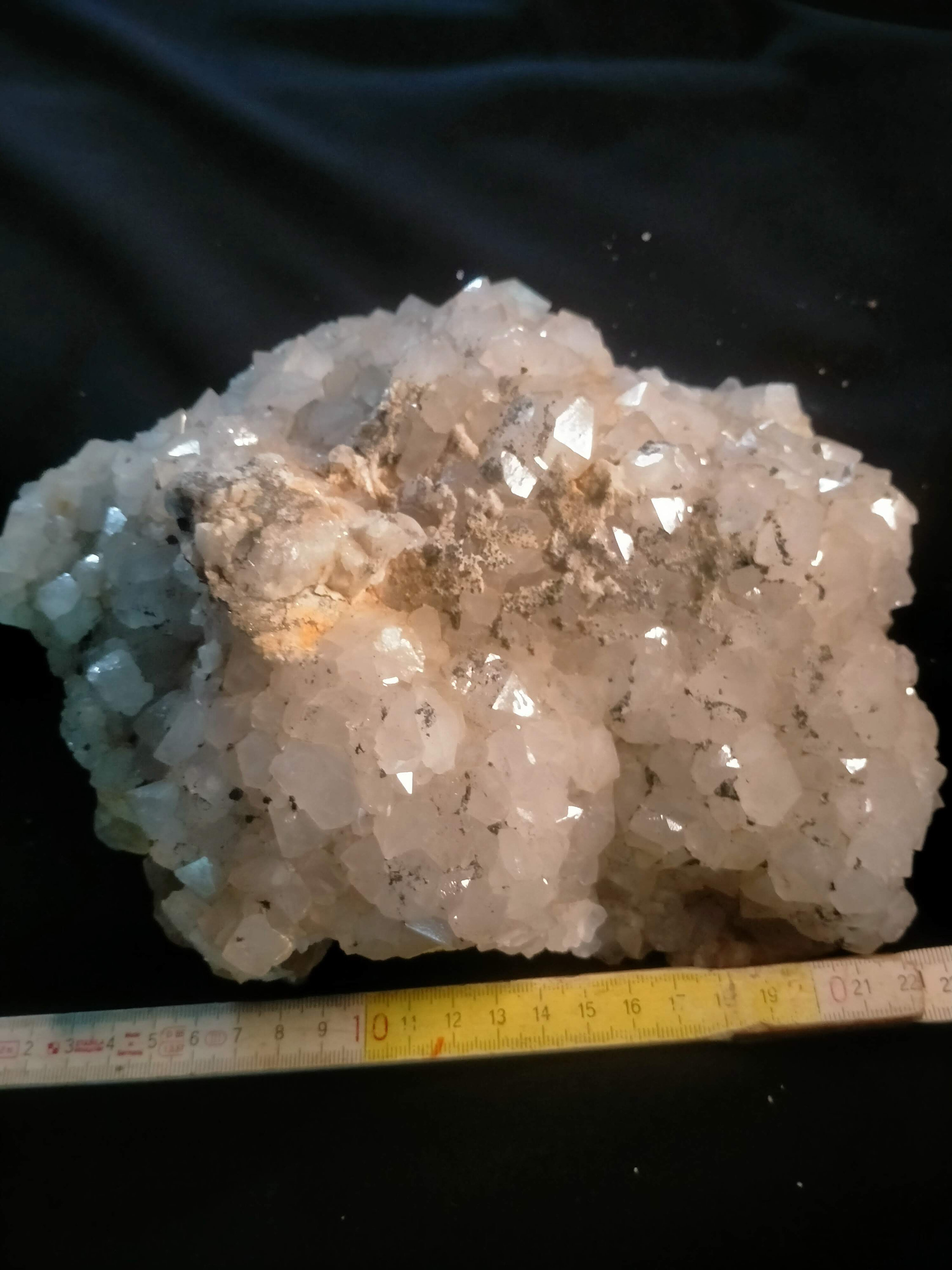 quartz crystals with fluorite