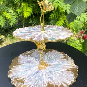 White-Golden Two-Tier Cake Stand, Cupcake Stand, Fruit Stand, Wedding Epoxy Resin Cake Stand, White and Gold Resin Tray, Grazing Stand