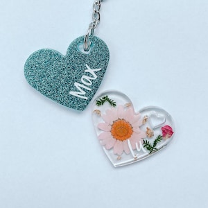 Heart Keychain, Cute keychain, cute gift ideas, puppy, dog lover, gifts for dog lovers, resin keychain, flowers, gold foil