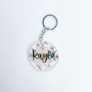 Personalized keychain, round keychain, circle keychain, custom keychain, personalised key chain, name keychain, gift ideas, resin keychain