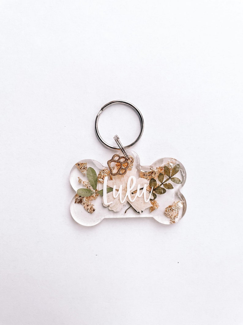 Resin Dog tag, Flower dog tag, Cute dog tag, Circle tag, Unique tag, Dog lover, Flowers, Resin, Gold, Cute gift ideas image 1