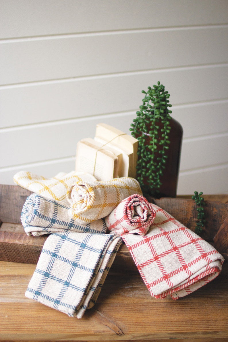 Gingham Kitchen Towels Larger in Size to Brighten up Your Kitchen