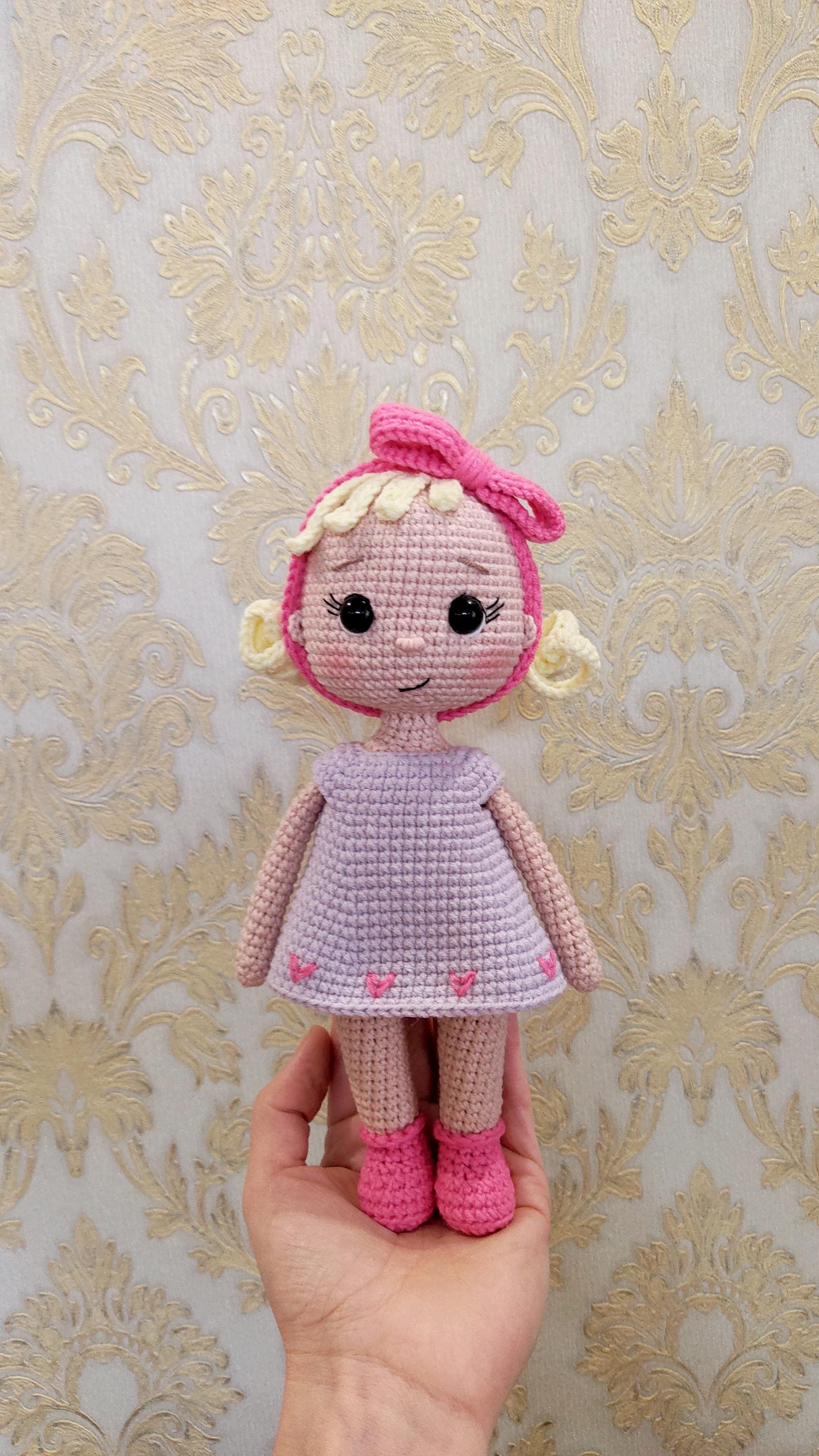 かぎ針編みのあみぐるみ人形：女の子への手作りニットギフト - Etsy 日本