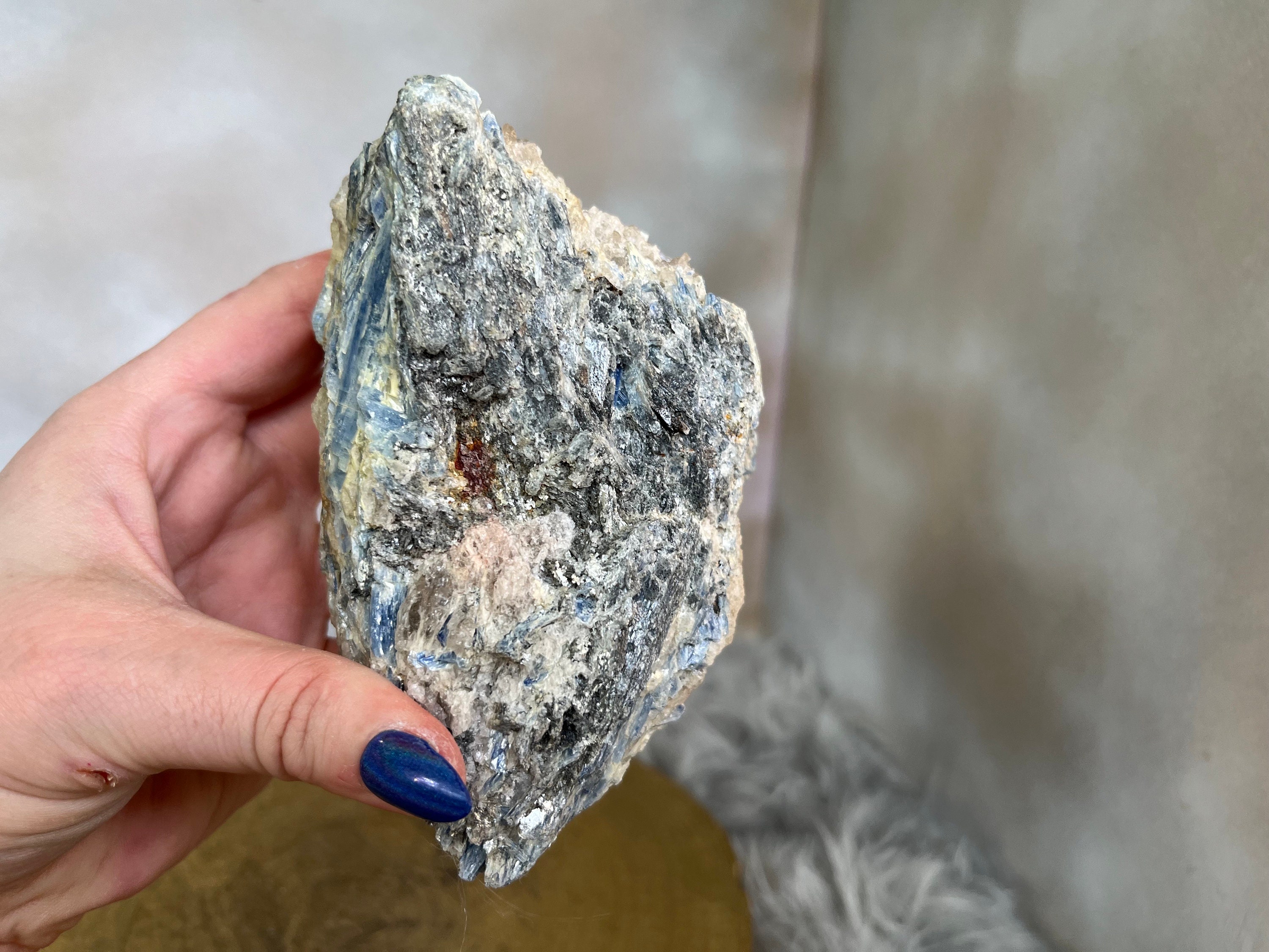 Amazon.com: 418g Natural Blue KYANITE with Mica Quartz