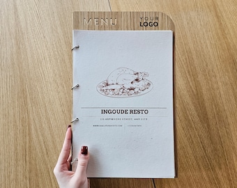 Spersonalizowany drewniany stojak na menu w formacie A4/A5 z kółkami, spersonalizowana tablica menu, grawerowany stojak na menu, menu z logo do restauracji, kawiarni, baru
