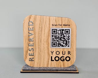 Spersonalizowany dębowy znak na stół z kodem QR, spersonalizowana tabliczka z zastrzeżonym logo