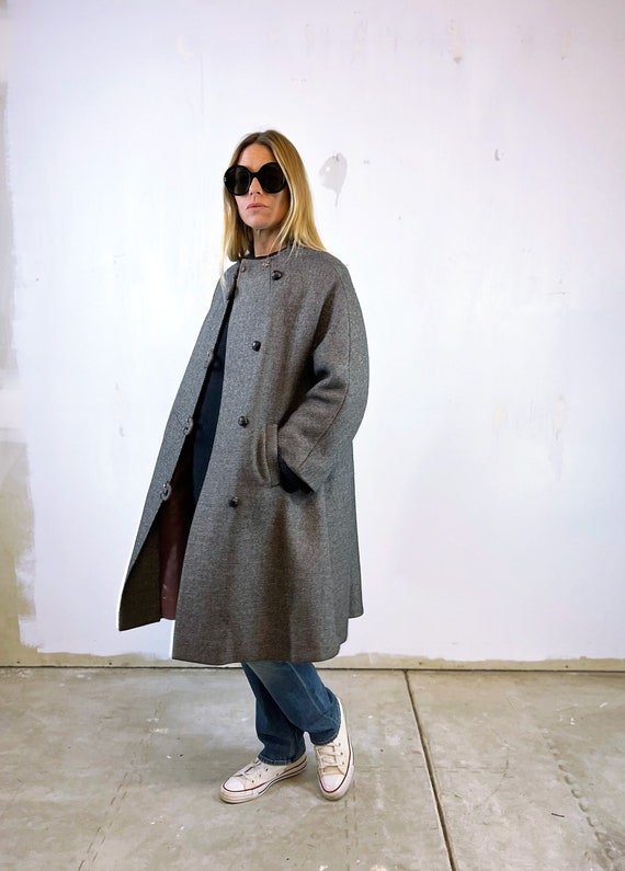 1950's Grey A-Line Wool Coat with Unique Black But