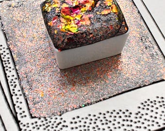 Pearly watercolor GREY iridescent flakes red orange yellow watercolor handlettering high quality BRUNILDE