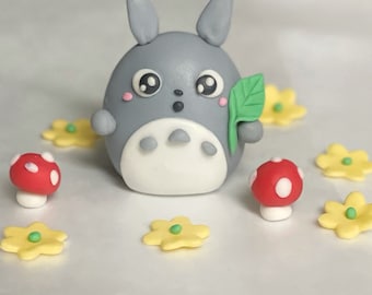 Kawaii baby Totoro cake topper