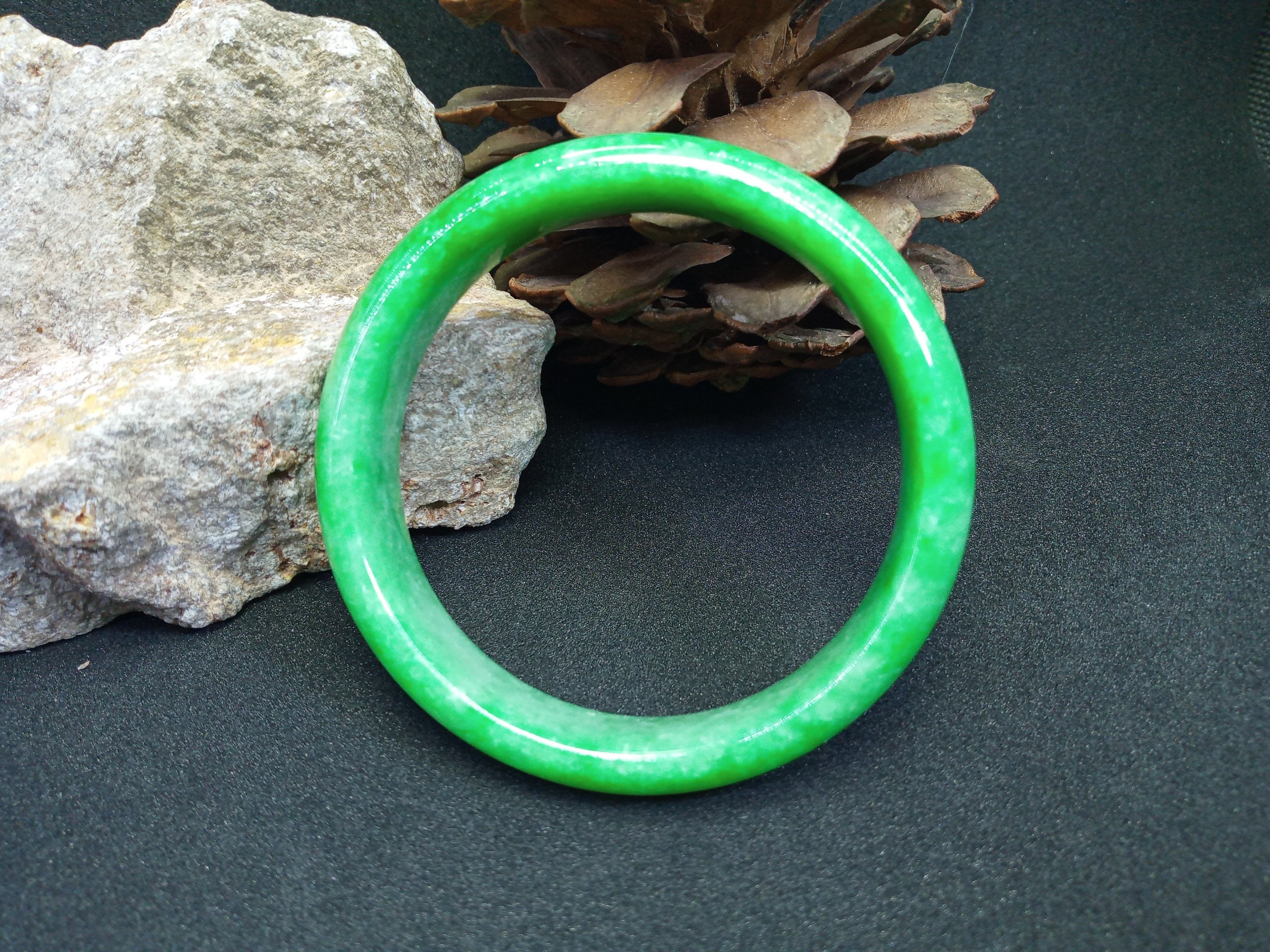 AA 59.4mm Oval Green Jade Bracelet | Etsy