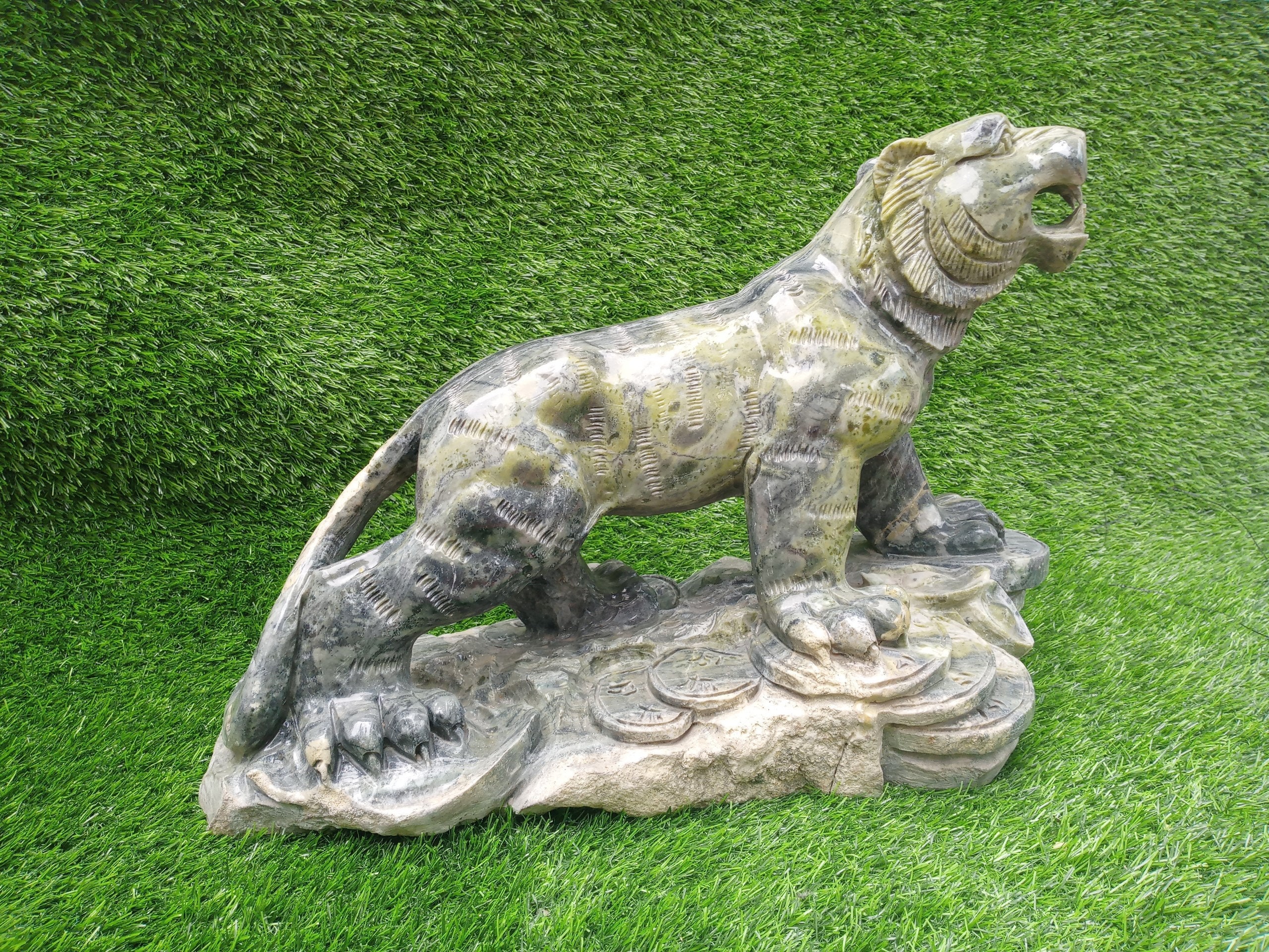 Panther statue H30cm Etsy