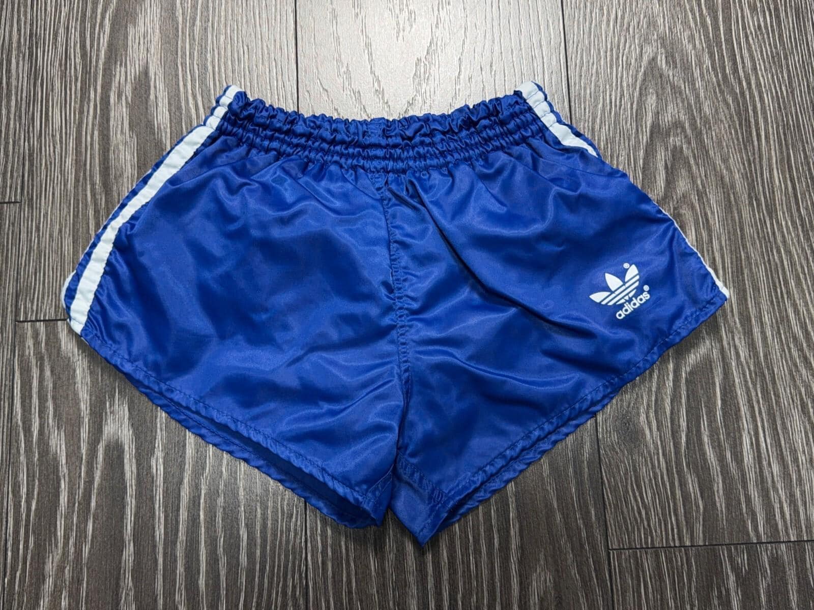 Adidas vintage shorts - Etsy 日本